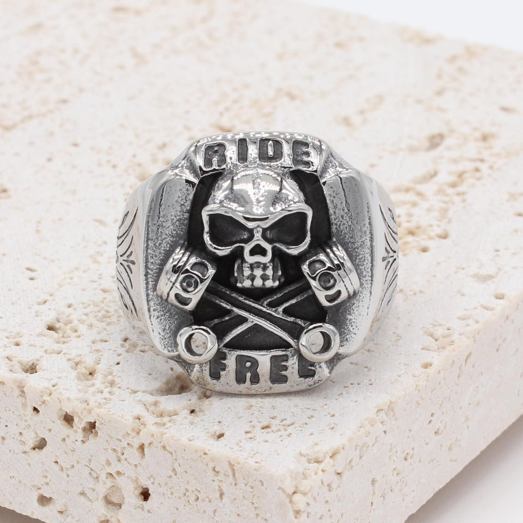 Men’s Gothic Rose Skull Titanium Steel Ring