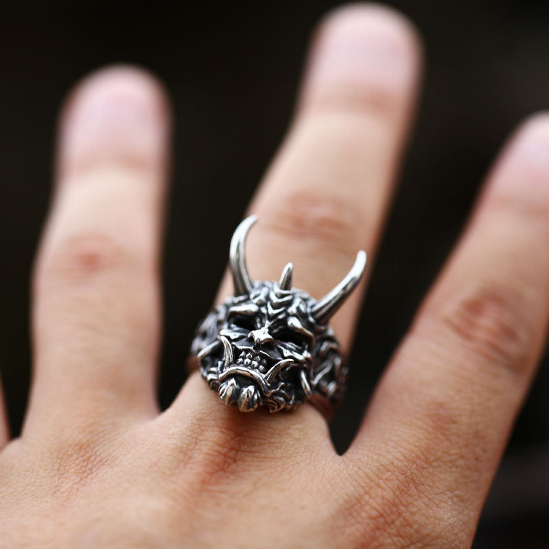 Men’s Retro Prajna Mask Titanium Steel Ring – Gothic Demon Face Statement Ring
