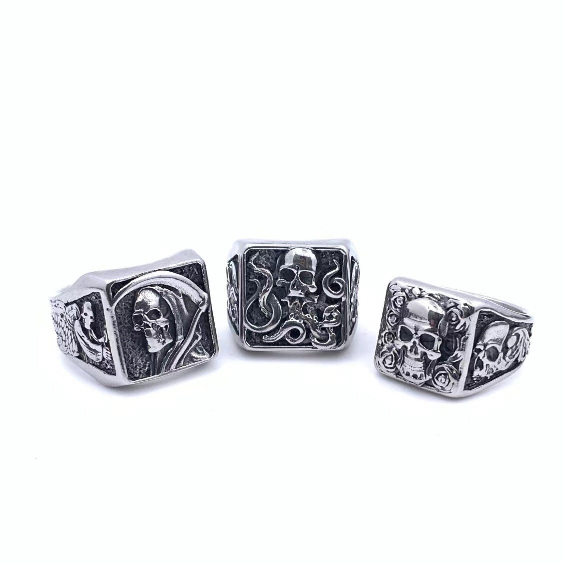 Men’s Retro Gothic Rose Skull Ring – Titanium Steel Death Style Statement Ring