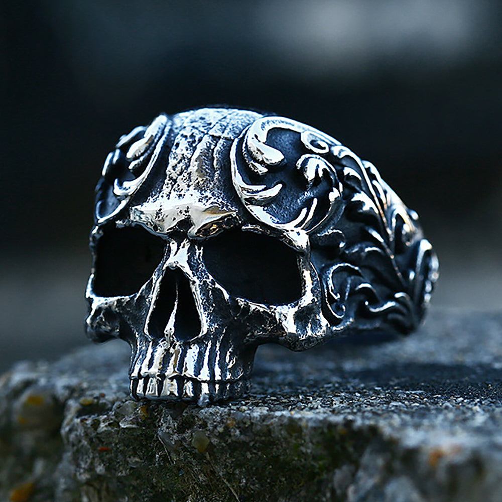 Vintage Gothic Skull Ring – 316L Stainless Steel Punk Biker Statement Ring for Men & Women