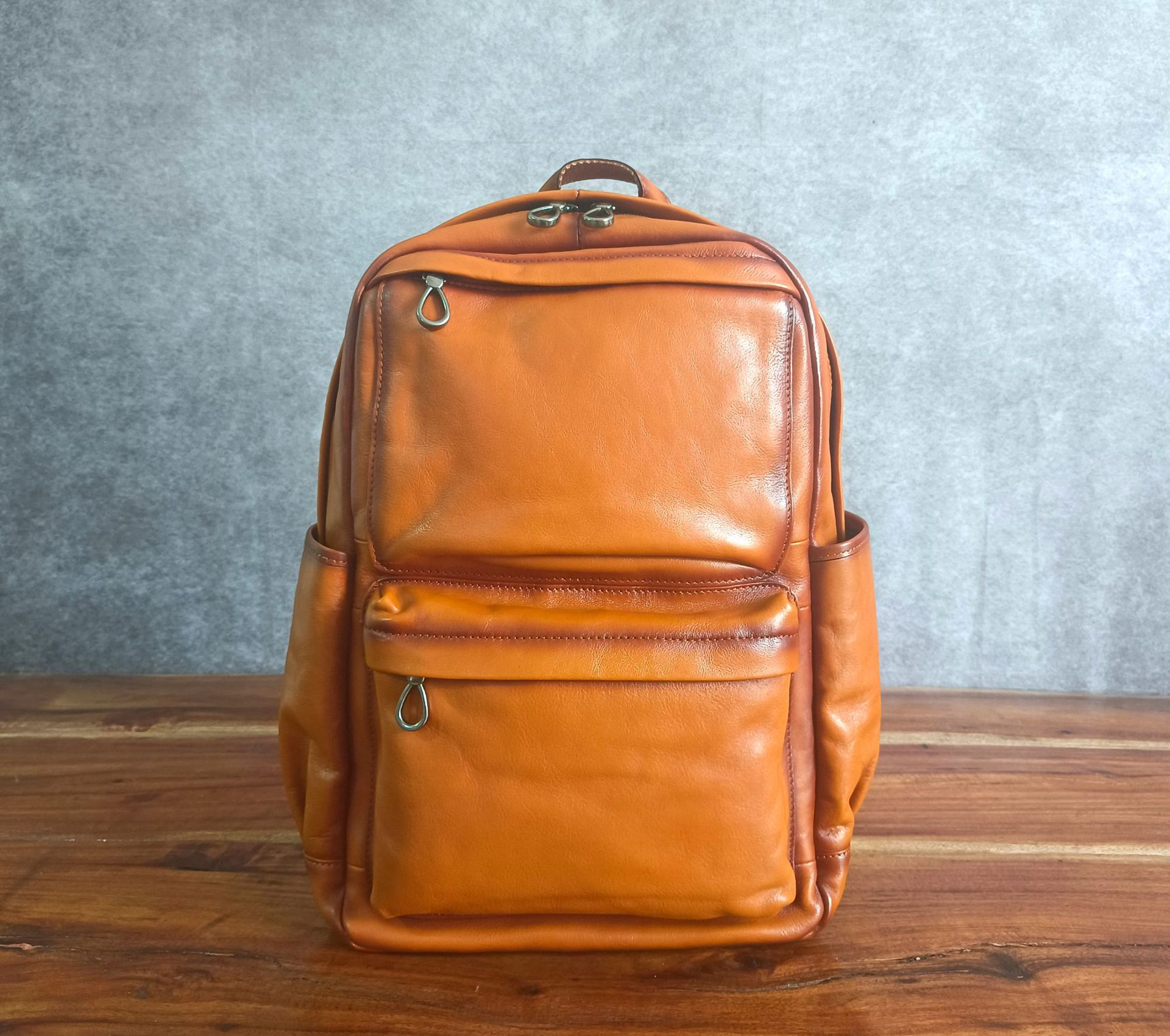 Premium Top Grain Cowhide Leather Backpack for Men Retro Casual Laptop Travel Bag