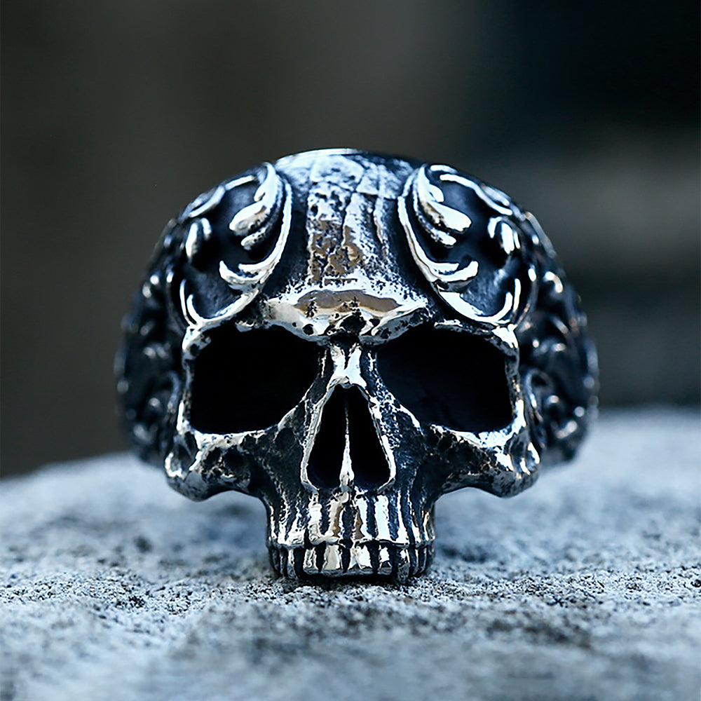 Vintage Gothic Skull Ring – 316L Stainless Steel Punk Biker Statement Ring for Men & Women