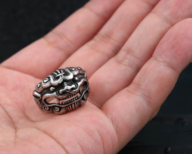 Men’s Titanium Steel Kirin Amulet Ring – Chinese Style Punk Statement Ring