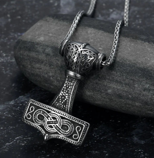 Vintage Nordic Rune Necklace for Men – Stainless Steel Viking Elder Futhark Pendant Amulet