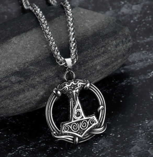 Vintage Nordic Rune Necklace for Men – Stainless Steel Viking Elder Futhark Pendant Amulet