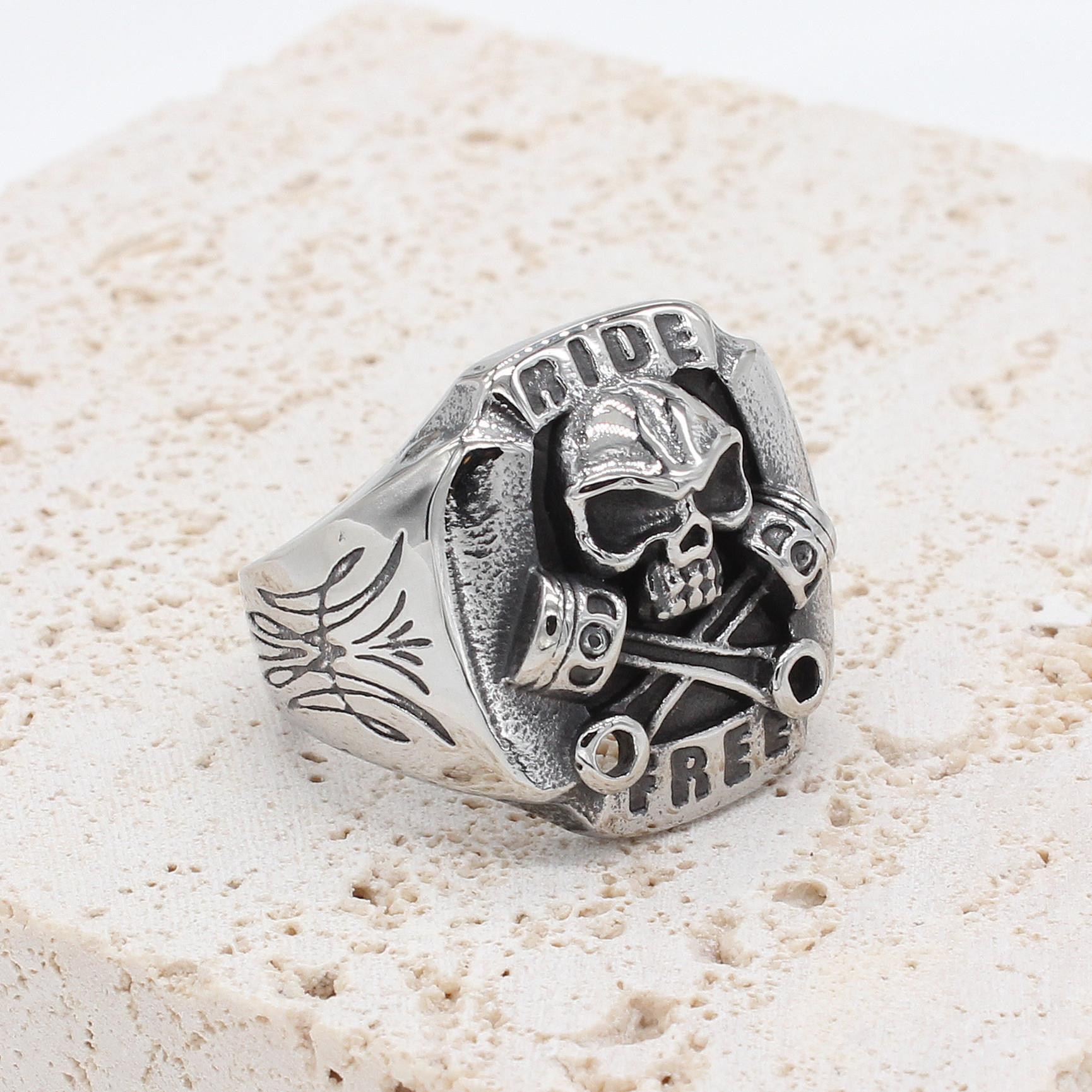 Men’s Gothic Rose Skull Titanium Steel Ring